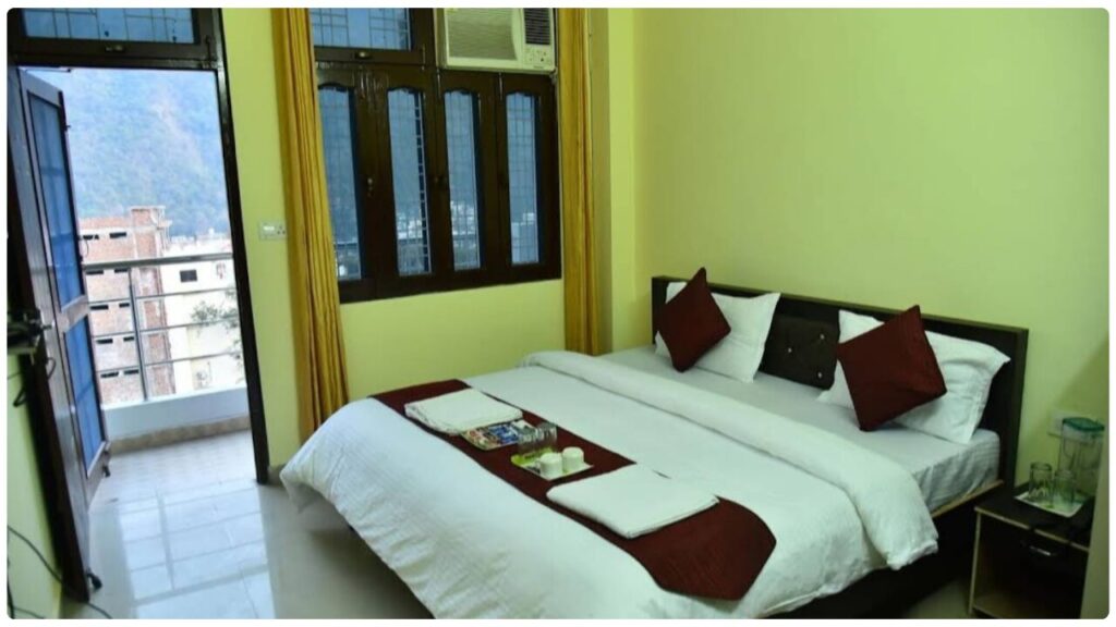 Raja Palace Hostel-1