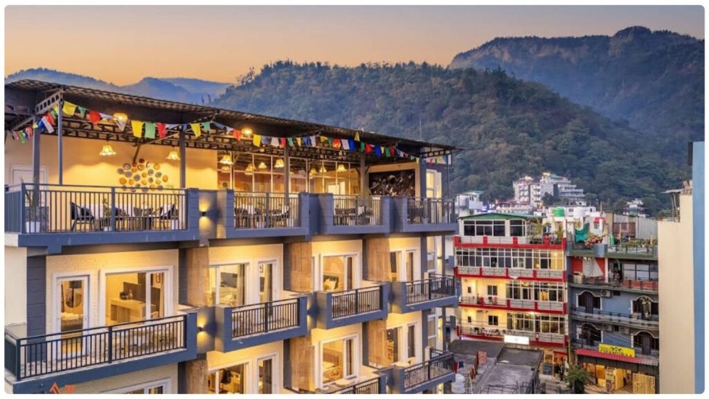 Best Hotels Near Laxman Jhula, Ram Jhula, and Tapovan