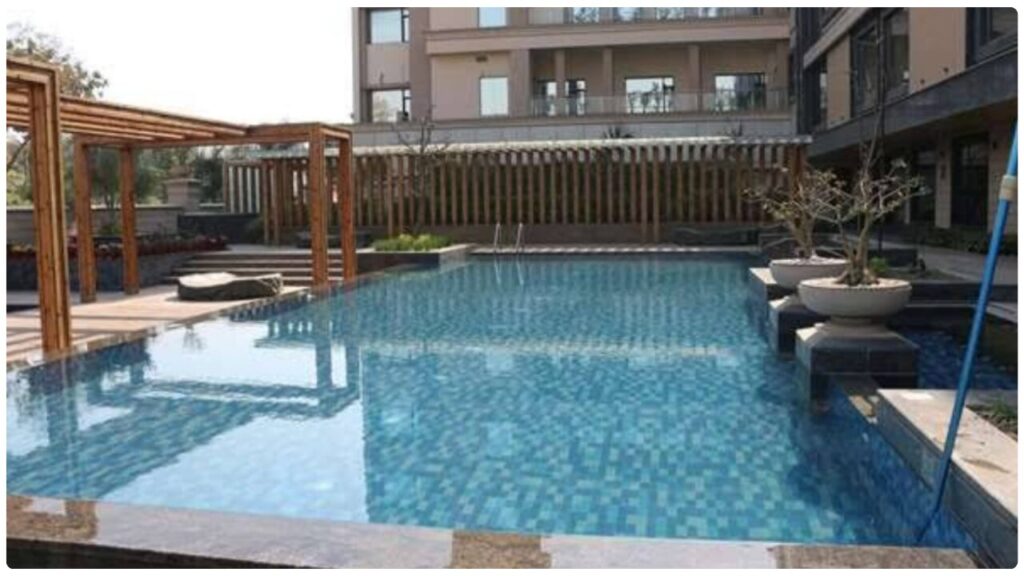 Ramada by Wyndham Varanasi- Pool