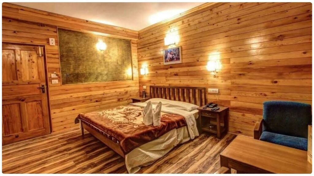 Hotel Keylinga Inn, Sissu