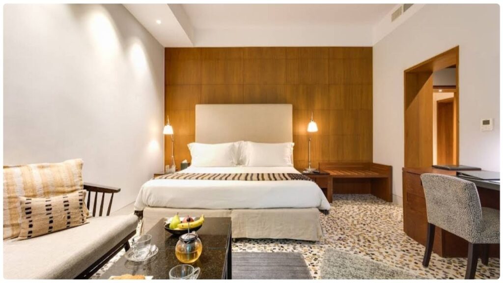 The Manor, Friends Colony